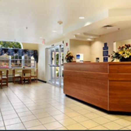 Microtel Inn & Suites Huntsville Interiér fotografie